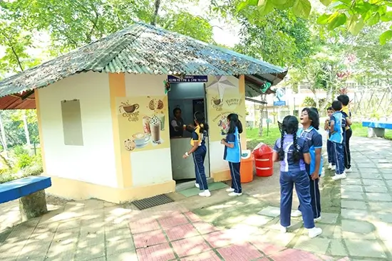 Mulamoottil Central School