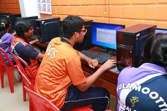 Mulamoottil Central School