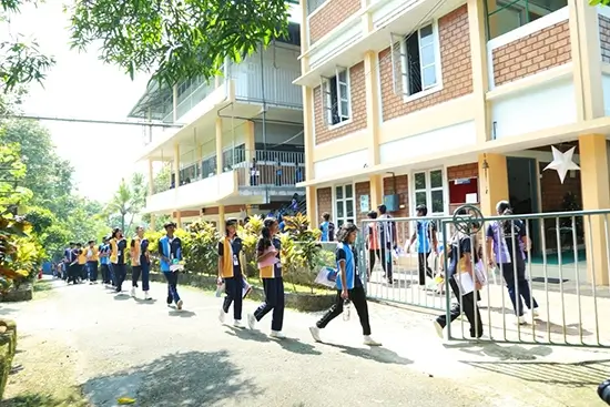 Mulamoottil Central School